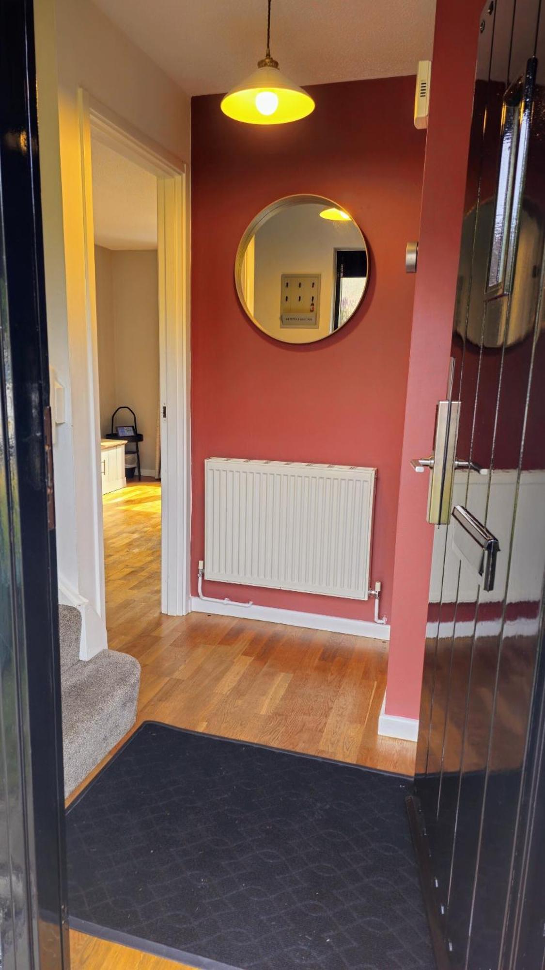 Grassmere - 3 Bed House With Private Garden Horley Esterno foto